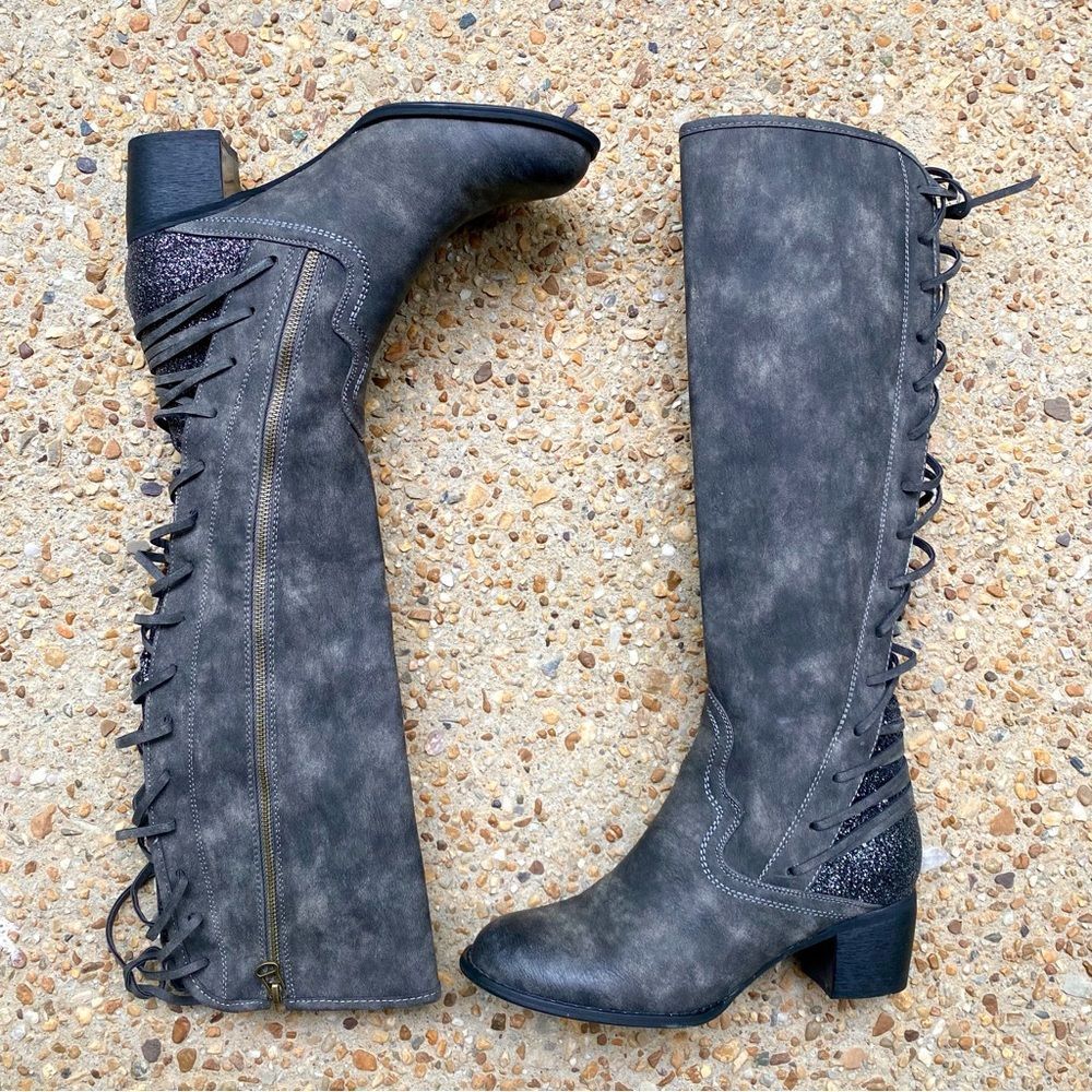 NWOT NWOB Southern Fried Chics Glory Tall Gray Glitter Bling Tie Boots size 11